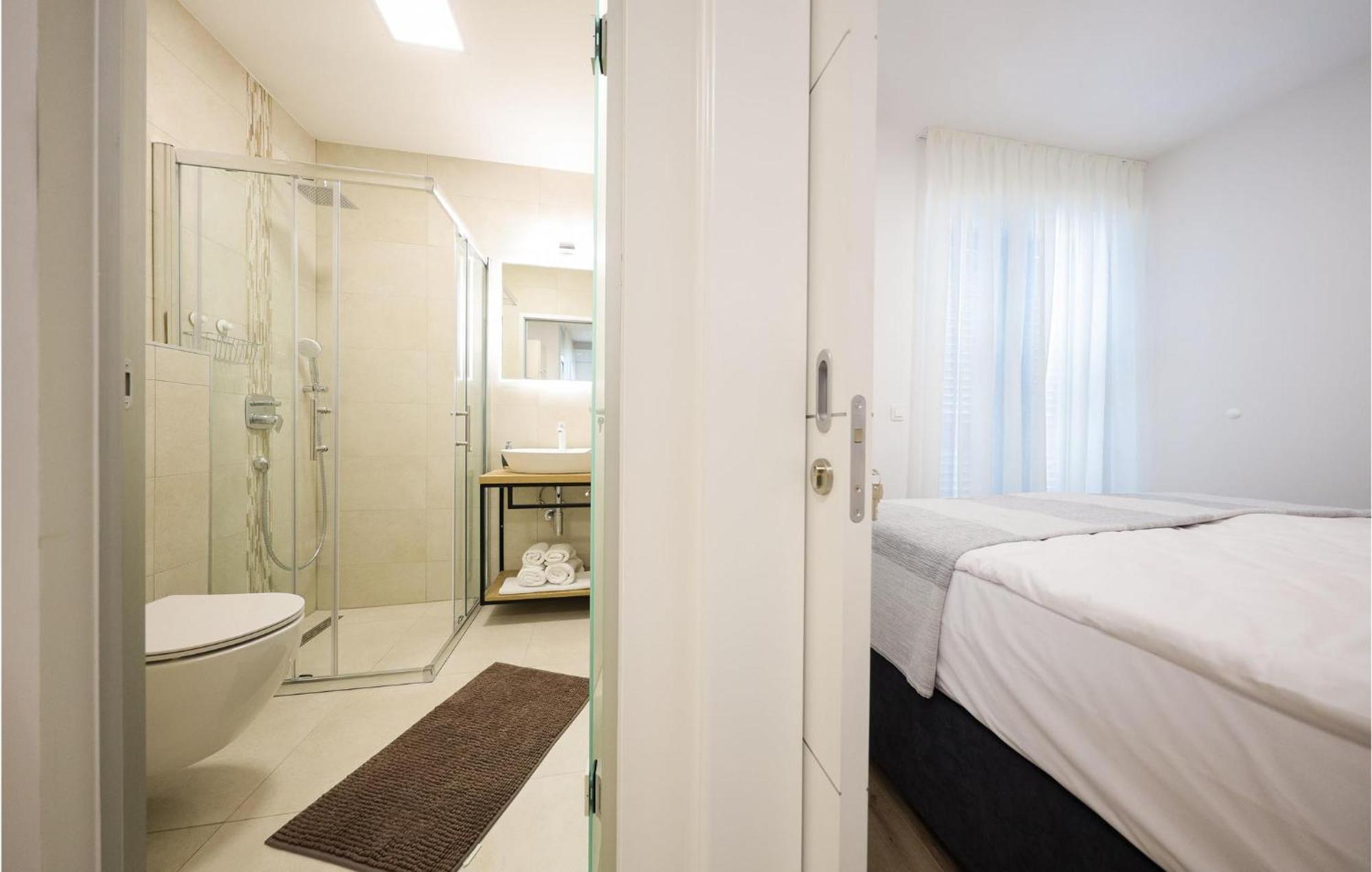 Lovely Apartment In Zadar With Wifi Екстериор снимка